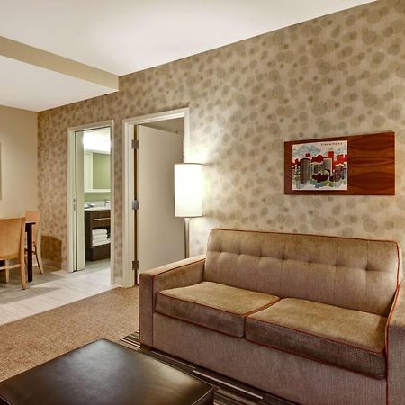Home2 Suites By Hilton West Едмънтън Екстериор снимка