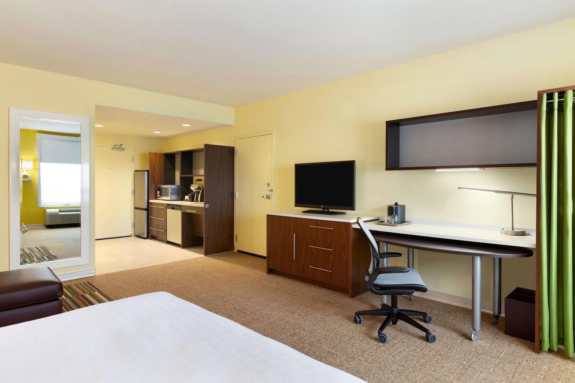 Home2 Suites By Hilton West Едмънтън Екстериор снимка