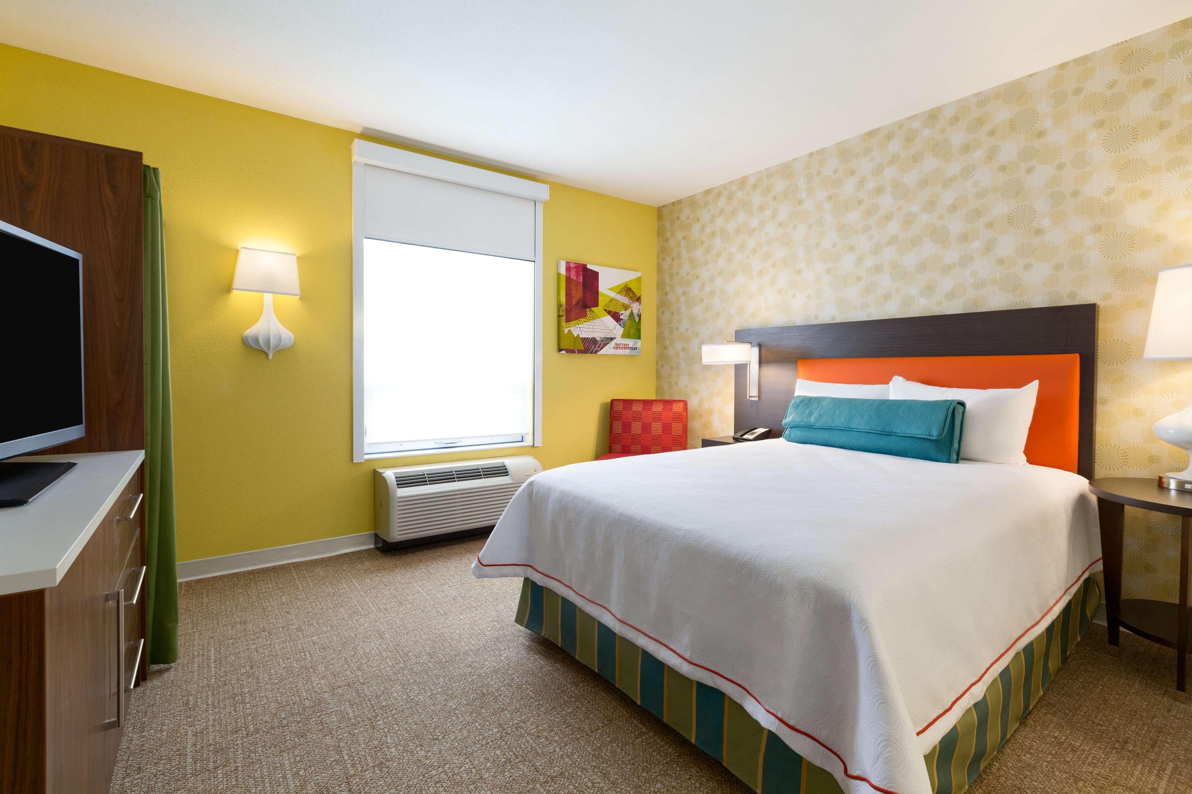 Home2 Suites By Hilton West Едмънтън Екстериор снимка