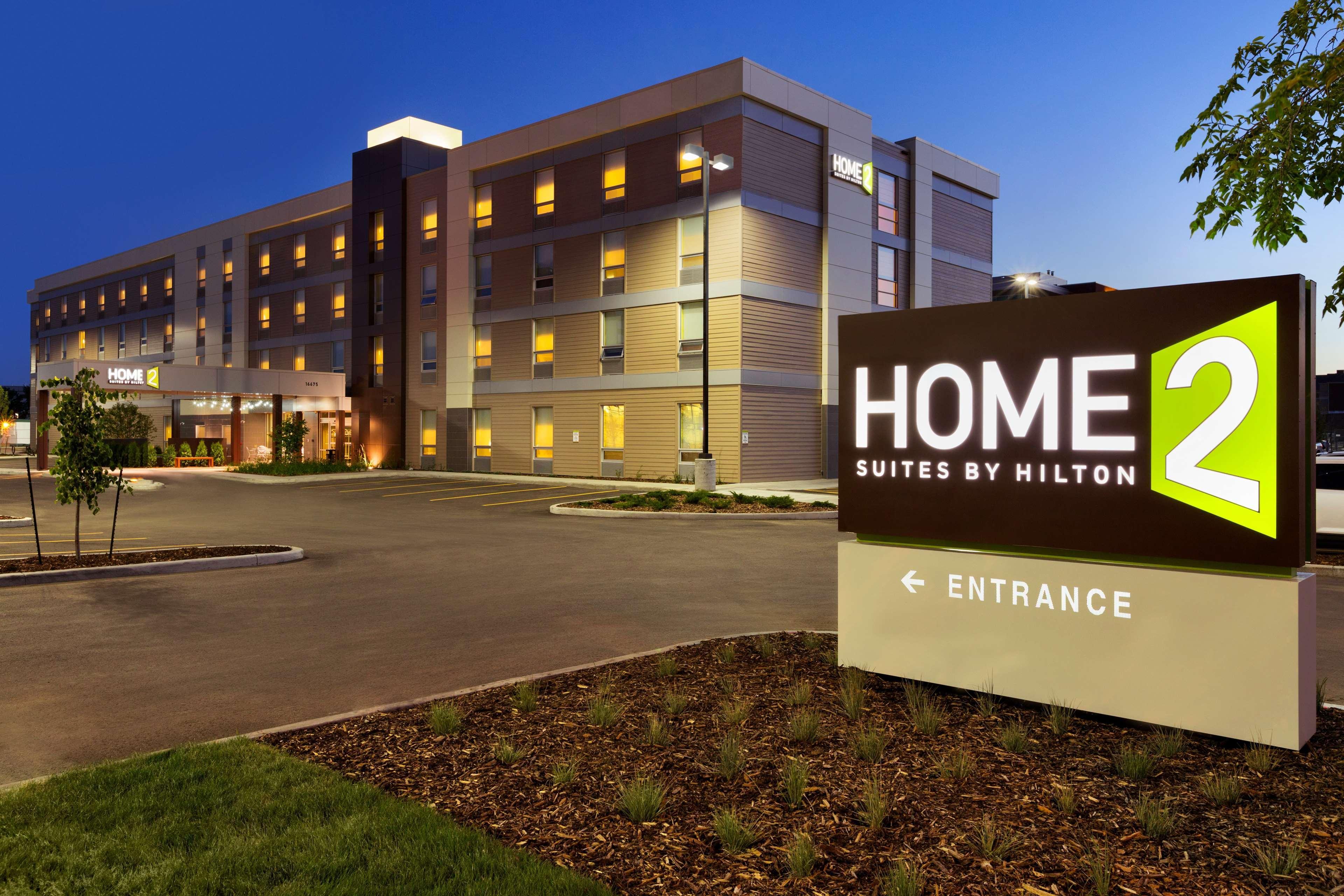 Home2 Suites By Hilton West Едмънтън Екстериор снимка