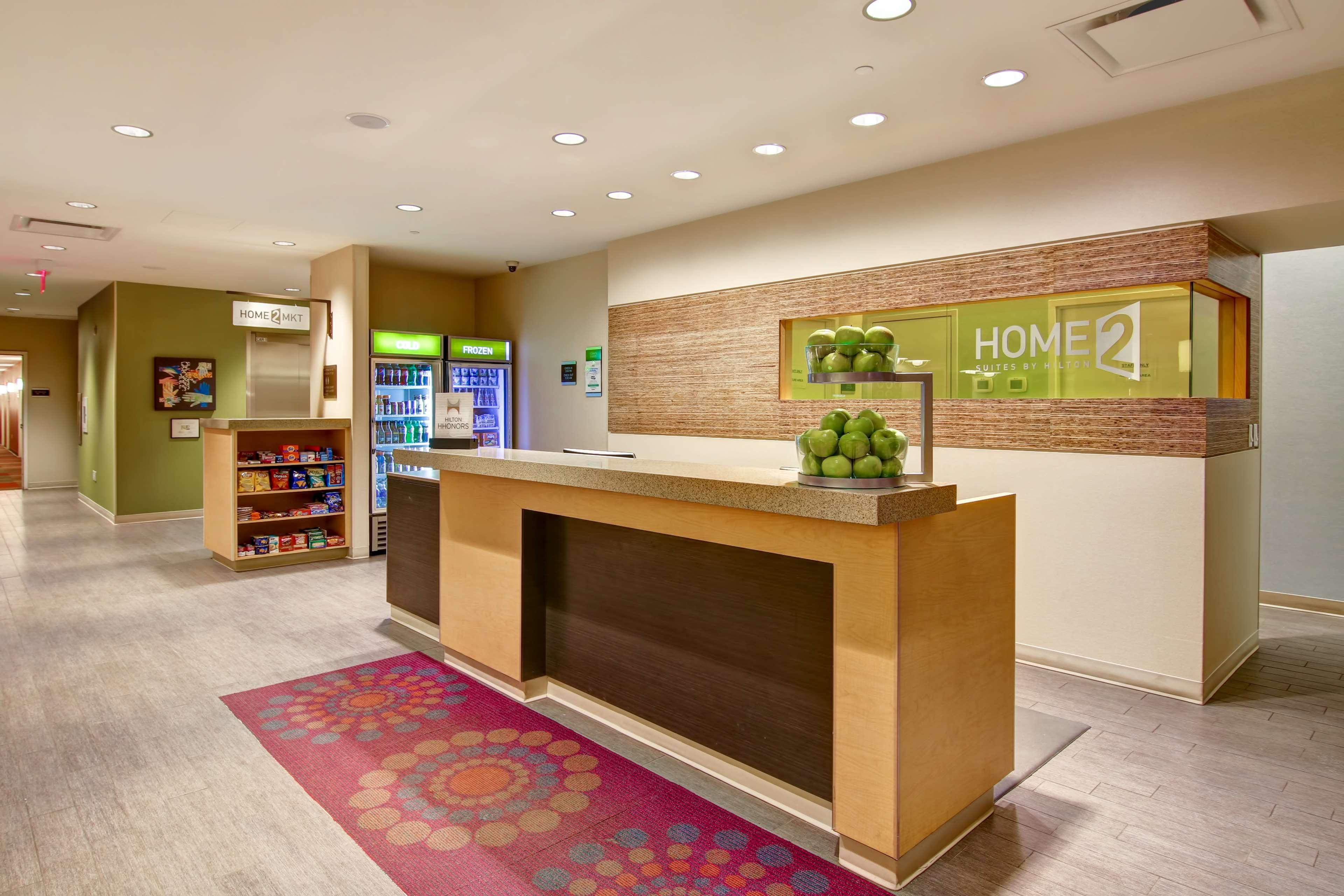 Home2 Suites By Hilton West Едмънтън Екстериор снимка