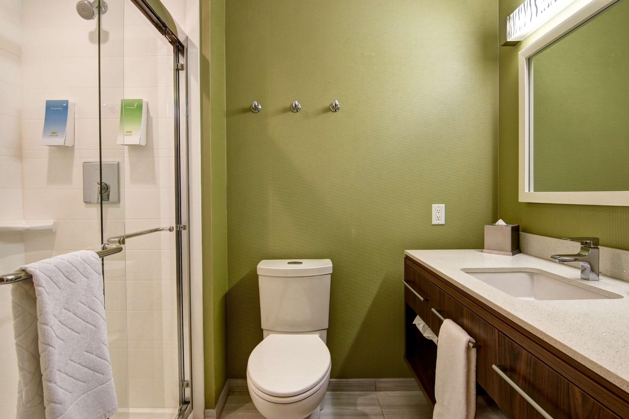 Home2 Suites By Hilton West Едмънтън Екстериор снимка