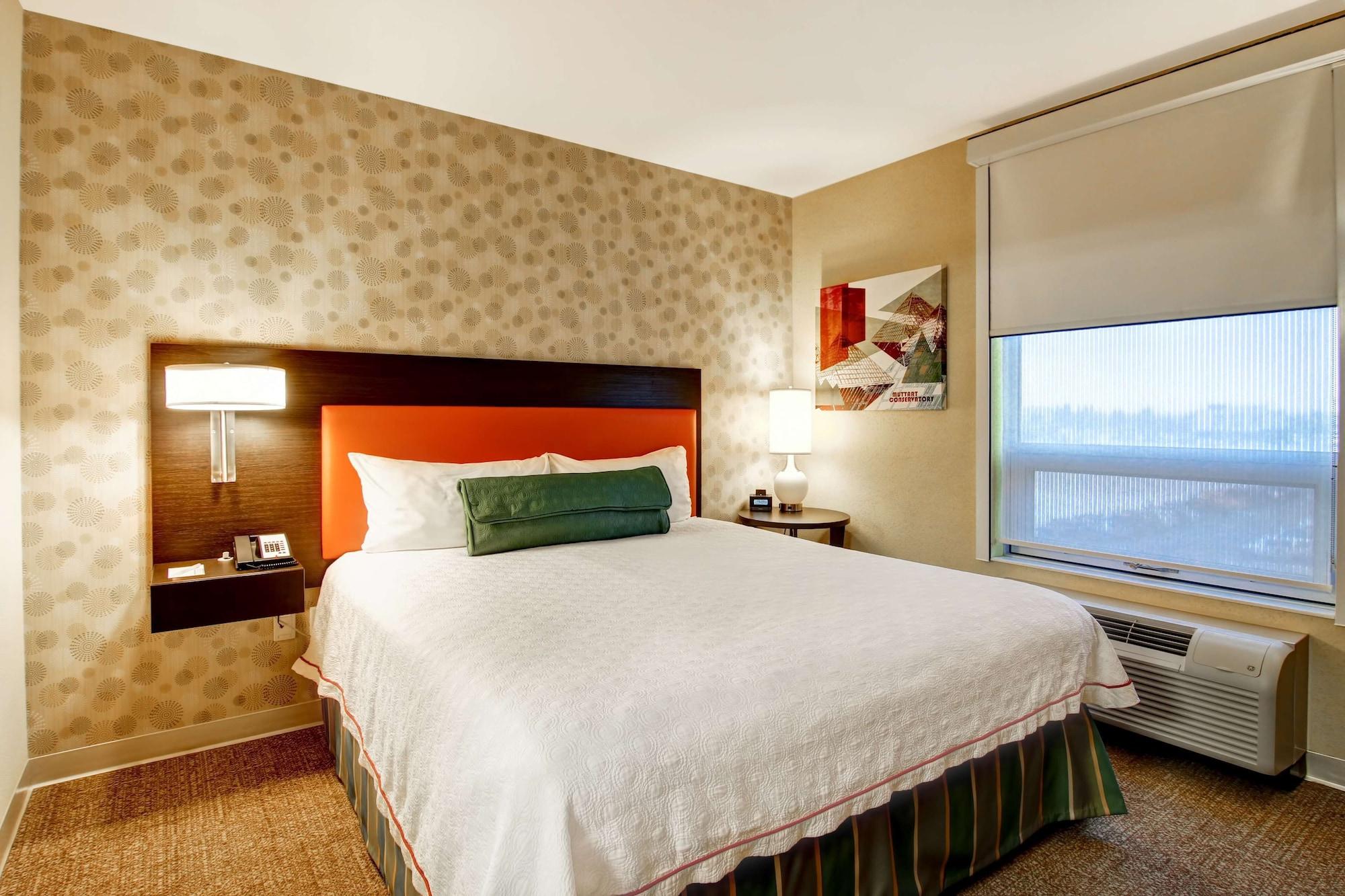 Home2 Suites By Hilton West Едмънтън Екстериор снимка
