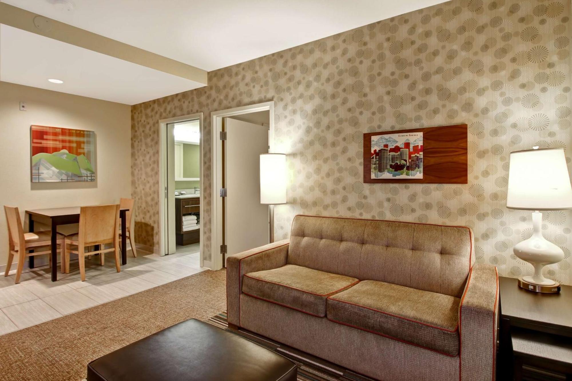 Home2 Suites By Hilton West Едмънтън Екстериор снимка