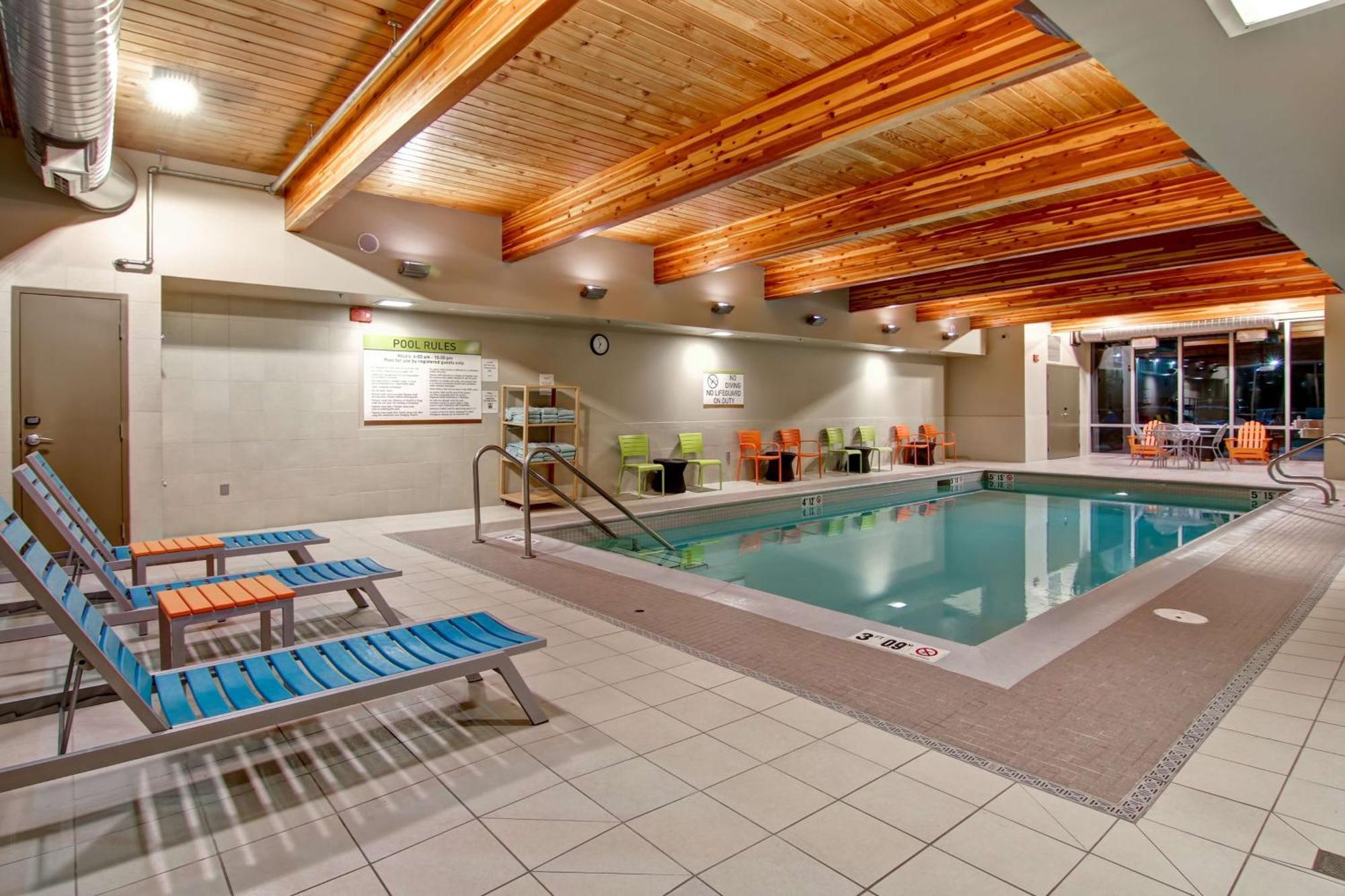 Home2 Suites By Hilton West Едмънтън Екстериор снимка
