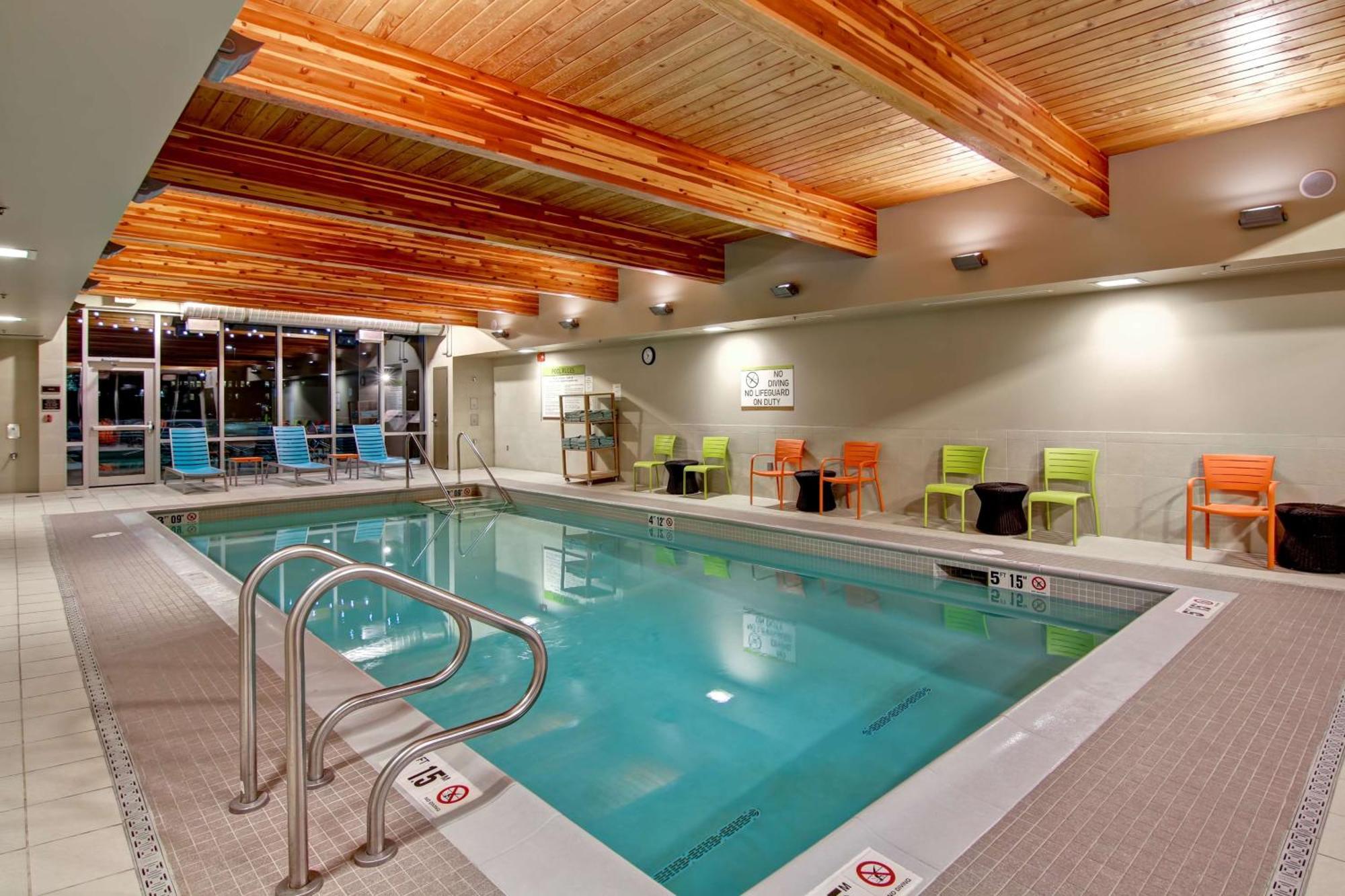 Home2 Suites By Hilton West Едмънтън Екстериор снимка