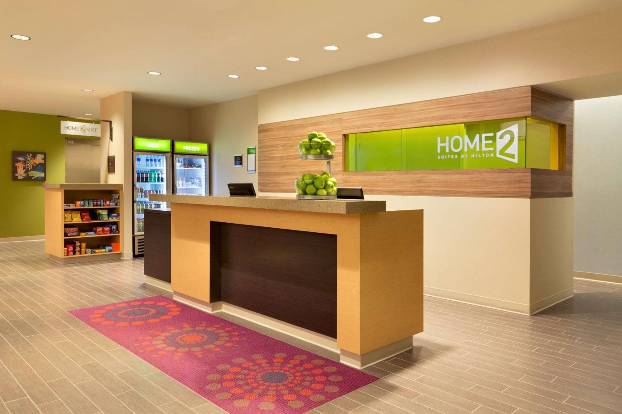 Home2 Suites By Hilton West Едмънтън Екстериор снимка