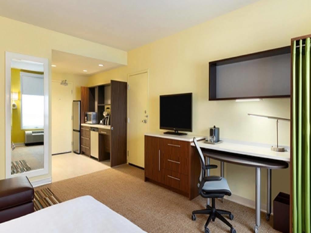 Home2 Suites By Hilton West Едмънтън Екстериор снимка