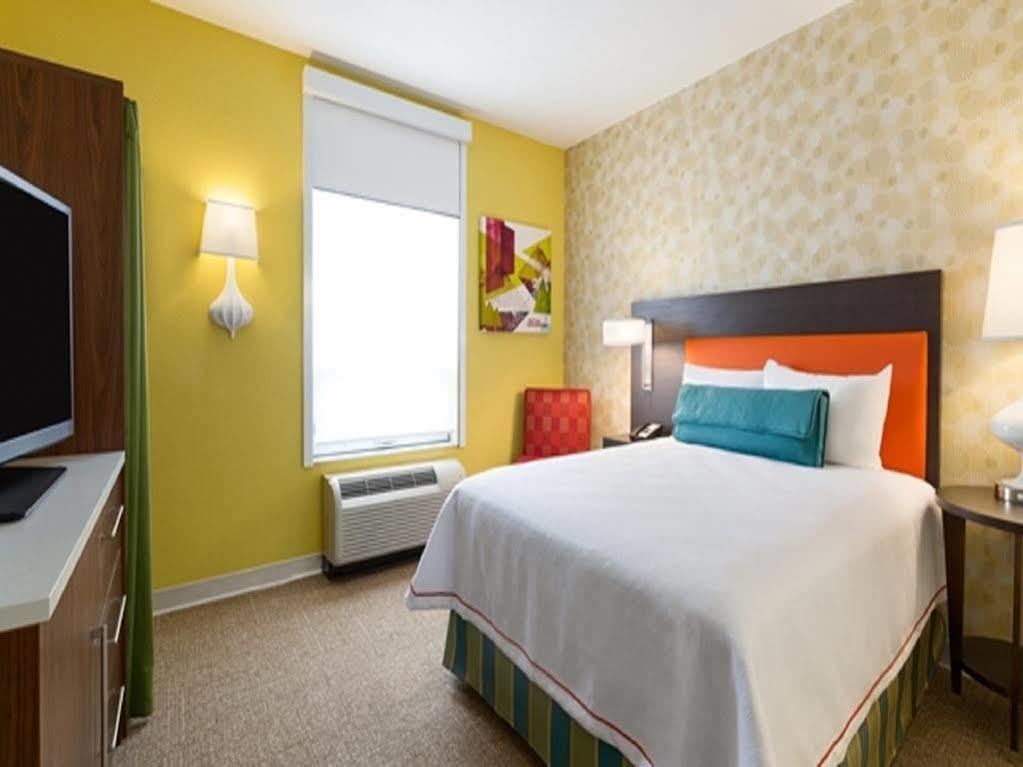 Home2 Suites By Hilton West Едмънтън Екстериор снимка