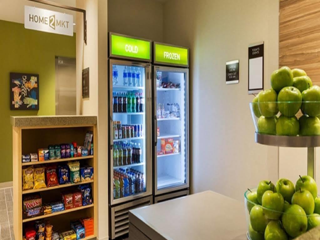 Home2 Suites By Hilton West Едмънтън Екстериор снимка