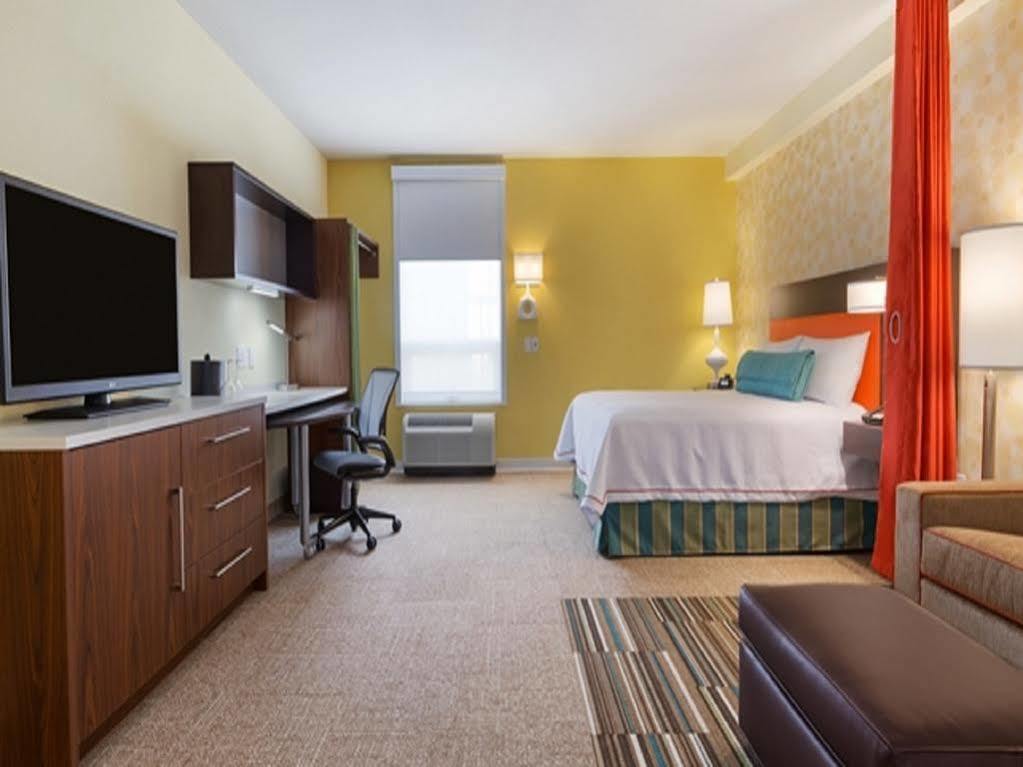 Home2 Suites By Hilton West Едмънтън Екстериор снимка